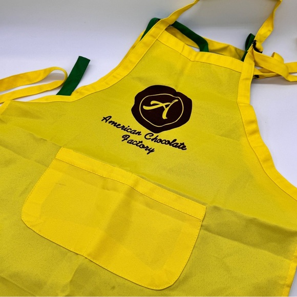 American Chocolate Factory 3 Piece Yellow Green Children's Aprons - Picture 6 of 9
